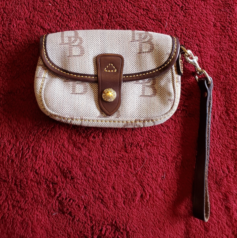 Dooney and Bourke wristlet